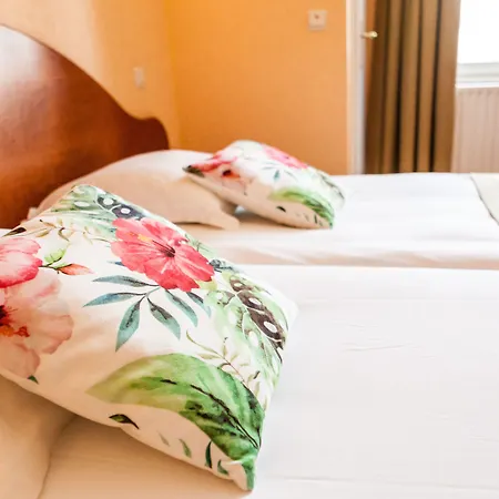 Ξενοδοχείο Malecot By F-hotels