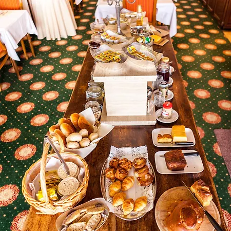 Szálloda Malecot By F-hotels