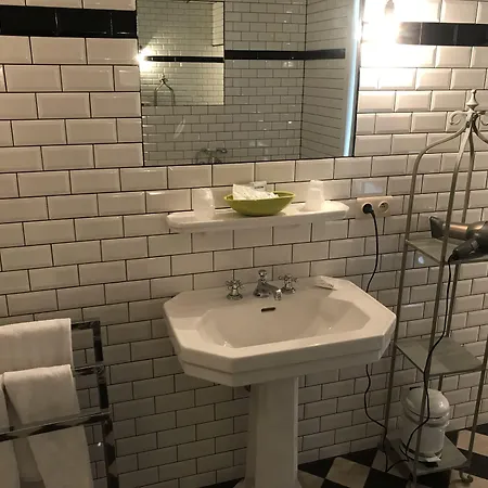 Ξενοδοχείο Malecot By F-hotels 3*