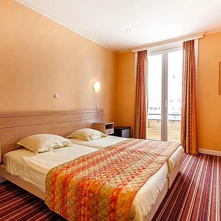 Malecot By F-hotels 3*