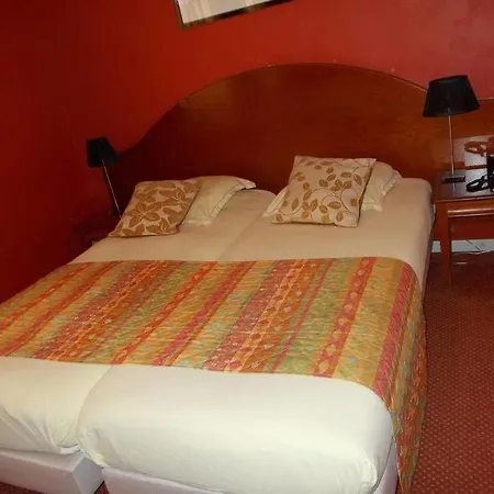 Otel Malecot By F-hotels