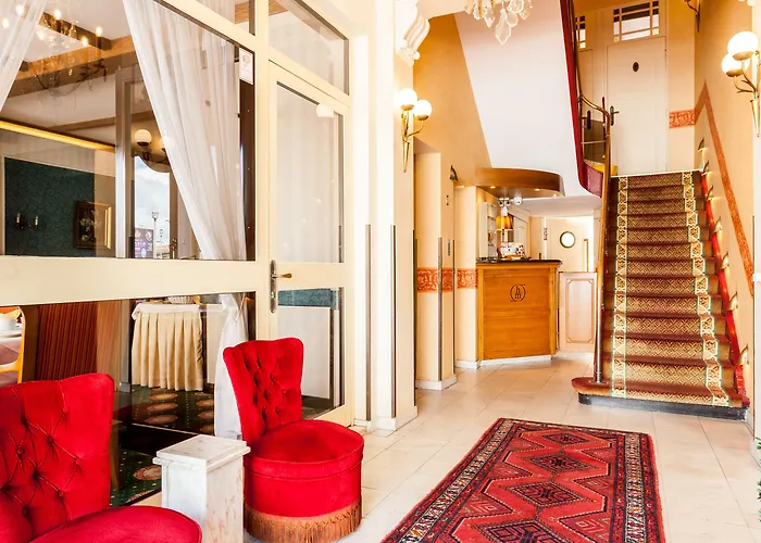 Malecot By F-hotels 3*