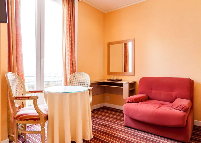 Отель Malecot By F-hotels Бланкенберге