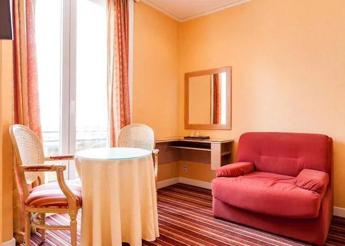 Malecot By F-hotels Отель